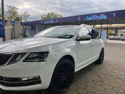 Weiß Gebraucht 2018 Skoda Octavia Kombi | 8.700 € (Fairer Preis)