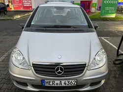 Silber Gebraucht 2004 Mercedes A150 Classic Van / Kleinbus | 1.800 € (Fairer Preis)