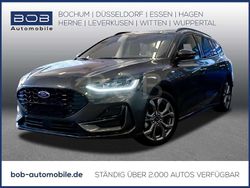 Grau Gebraucht 2024 Ford Focus ST-Line Limousine | 23.888 € (Guter Preis)
