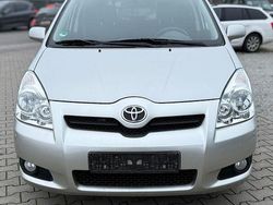 Silber Gebraucht 2009 Toyota Corolla Verso Team Van / Kleinbus | 4.500 € (Fairer Preis)