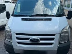 Weiß Gebraucht 2011 Ford Tourneo Van / Kleinbus | 4.000 €