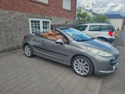 Grau Gebraucht 2008 Peugeot 207 CC Platinum Cabrio | 4.400 € (Fairer Preis)