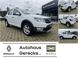 Weiß Gebraucht 2014 Dacia Sandero Prestige Kleinwagen | 6.490 € (Fairer Preis)