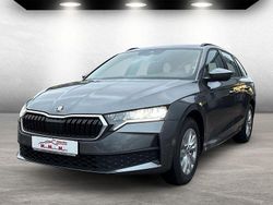 Grau Gebraucht 2025 Skoda Octavia Essence Kombi | 27.990 € (Fairer Preis)