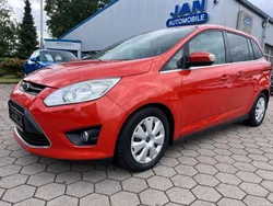 Rot Gebraucht 2012 Ford Grand C-Max Trend Van / Kleinbus | 5.990 € (Guter Preis)