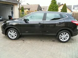 Black (m) Gebraucht 2016 Nissan Qashqai SUV | 14.200 € (Fairer Preis)
