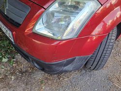 Rot Gebraucht 2006 Citroën C2 Kleinwagen | 900 €