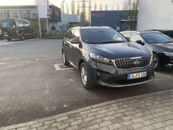 Grau Gebraucht 2019 Kia Sorento Vision SUV | 26.000 € (Fairer Preis)