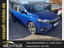 Blau Neu 2025 Dacia Sandero Expression Limousine | 17.109 €