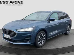 Blau Gebraucht 2024 Ford Focus Titanium Kombi | 23.675 € (Guter Preis)