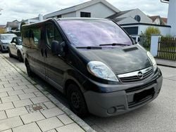 Schwarz Gebraucht 2012 Opel Vivaro Van | 4.500 € (Guter Preis)