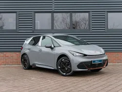 Grau Neu 2025 Cupra Born Kleinwagen | 42.990 € (Etwas zu teuer)