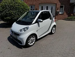 Weiß Gebraucht 2014 Smart ForTwo Coupé Passion Cabrio | 5.999 € (Fairer Preis)