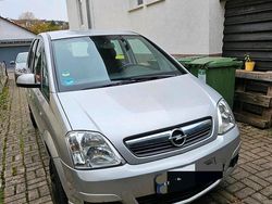 Grau Gebraucht 2006 Opel Meriva Van / Kleinbus | 1.600 € (Guter Preis)