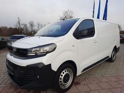 Lackierung weiss icy/typ ausse Gebraucht 2024 Opel Vivaro Edition Van / Kleinbus | 24.800 € (Guter Preis)
