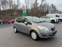 Grau Gebraucht 2013 Opel Meriva Active Van / Kleinbus | 6.490 € (Etwas zu teuer)