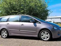 Grau Gebraucht 2006 Mitsubishi Grandis Van / Kleinbus | 4.100 € (Fairer Preis)