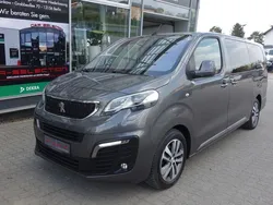 Platiniumgrau Gebraucht 2017 Peugeot Traveller Allure Van / Kleinbus | 31.800 € (Etwas zu teuer)