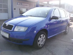 Blau Gebraucht 2003 Skoda Fabia Limousine | 1.600 € (Teuer)