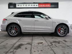 Grau Gebraucht 2022 Porsche Macan S Chrono SUV | 62.780 € (Fairer Preis)