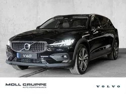 Onyx black / metallic Gebraucht 2024 Volvo V60 CC Ultimate Kombi | 49.950 € (Fairer Preis)