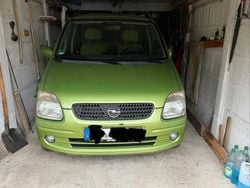 Grün Gebraucht 2000 Opel Agila Kleinwagen | 1.000 € (Guter Preis)