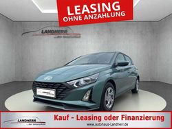 Grün Neu 2025 Hyundai i20 Comfort Limousine | 16.480 € (Guter Preis)