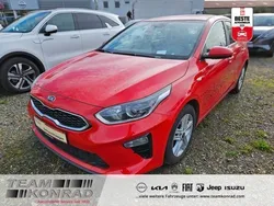 Rot Gebraucht 2018 Kia Ceed Vision Limousine | 10.990 € (Fairer Preis)