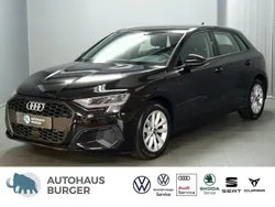 Schwarz Gebraucht 2022 Audi A3 Comfort Limousine | 27.680 € (Teuer)