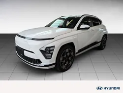 Serenity white / mic Gebraucht 2023 Hyundai Kona Prime SUV | 33.440 € (Guter Preis)