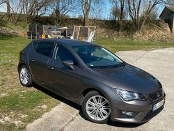 Grau Gebraucht 2015 Seat Leon FR Limousine | 14.999 € (Etwas zu teuer)