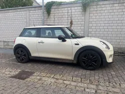 Weiß Gebraucht 2015 Mini ONE Kleinwagen | 8.450 € (Fairer Preis)