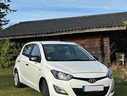 Weiß Gebraucht 2013 Hyundai i20 Classic Kleinwagen | 3.600 € (Fairer Preis)