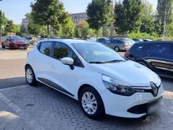 Weiß Gebraucht 2014 Renault Clio IV Limousine | 4.900 € (Etwas zu teuer)