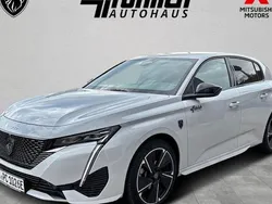 Okenit weiß metallic Gebraucht 2024 Peugeot e-308 GT Kleinwagen | 35.890 € (Superpreis)