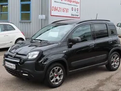 Schwarz Gebraucht 2023 Fiat Panda Cross Cross Kleinwagen | 15.890 € (Teuer)