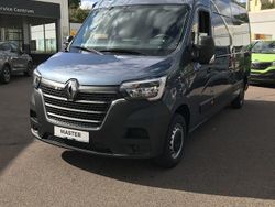 Blau metallic Gebraucht 2022 Renault Master Basis Van | 30.990 € (Teuer)