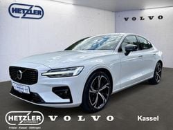 Crystal white pearl / metallic Gebraucht 2024 Volvo S60 Ultimate Limousine | 38.850 € (Guter Preis)
