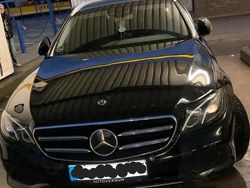 Schwarz Gebraucht 2019 Mercedes E300 Premium Plus Kombi | 22.900 € (Fairer Preis)