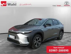Grau Gebraucht 2024 Toyota bZ4X SUV | 34.749 € (Superpreis)