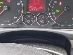 Schwarz Gebraucht 2007 VW Touran Cross Van / Kleinbus | 4.200 € (Guter Preis)