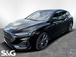 Obsidianschwarz metallic Gebraucht 2022 Ford Focus ST Limousine | 30.777 € (Guter Preis)