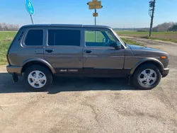 Braun Gebraucht 2019 Lada Urban SUV | 9.700 € (Fairer Preis)