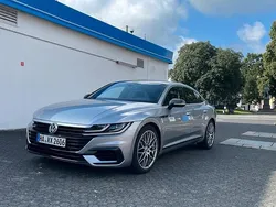 Grau Gebraucht 2018 VW Arteon R-line Limousine | 26.600 € (Etwas zu teuer)