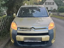 Gold Gebraucht 2009 Citroën Berlingo Van / Kleinbus | 3.000 € (Etwas zu teuer)