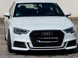 Weiß Gebraucht 2017 Audi A3 S-Line Kleinwagen | 24.000 € (Teuer)