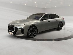 Frozen pure grey metallic Gebraucht 2025 BMW M760e Executive Limousine | 199.999 €