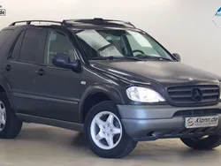 Schwarz Gebraucht 2001 Mercedes ML320 SUV | 2.999 € (Fairer Preis)