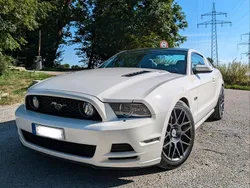 Weiß Gebraucht 2013 Ford Mustang GT Performance Edition Coupé | 29.999 €