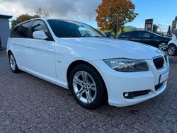 Weiß Gebraucht 2012 BMW 320 Comfort Edition Kombi | 7.700 € (Guter Preis)